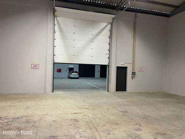 Arrenda-se Armazém na Moveme Business Park - Grande imagem: 5/7