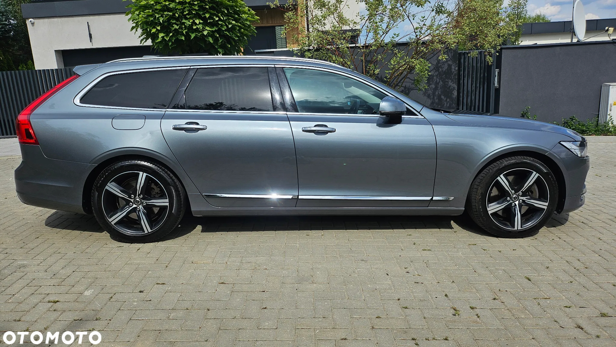 Volvo V90 D5 AWD Inscription - 3