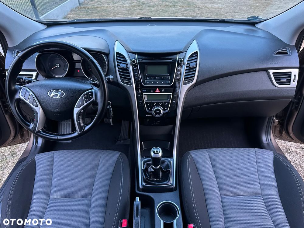 Hyundai i30 1.6 CRDI Trend - 26