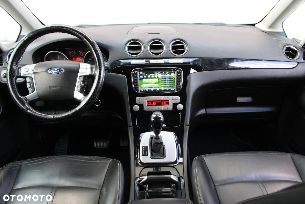 Ford Galaxy 2.0 TDCi DPF Ghia - 9