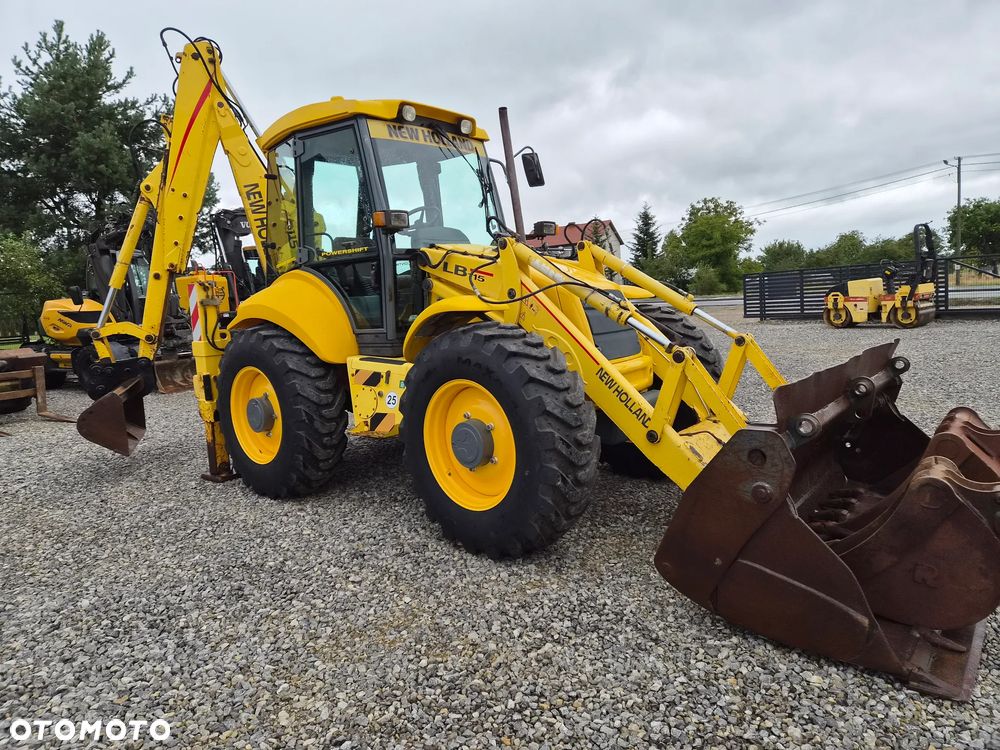 New Holland LB 115 - 18