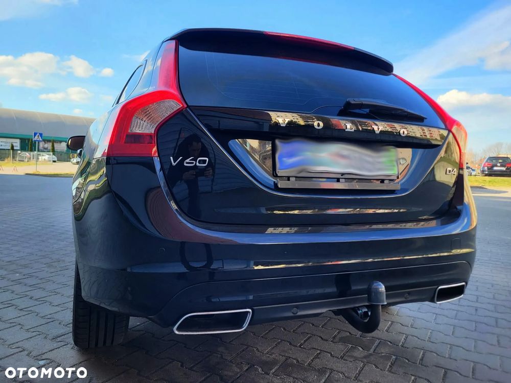Volvo V60 D4 Momentum - 22