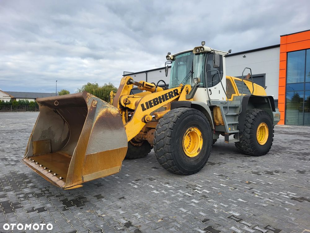 Liebherr L566 2plus2 - 1