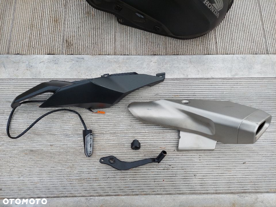HONDA CBR 650 R zbiornik paliwa ogon owiewka osłona wydechu - 2