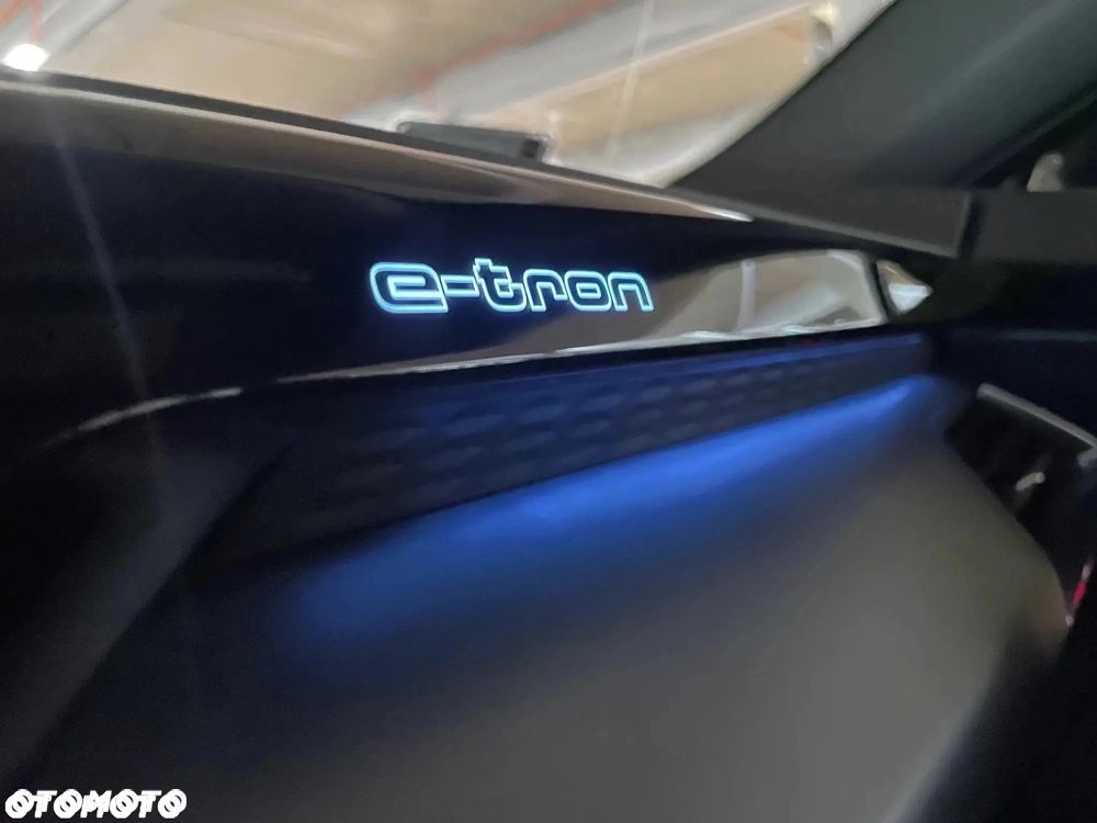 Audi e-tron GT 60 93kWh Quattro - 39