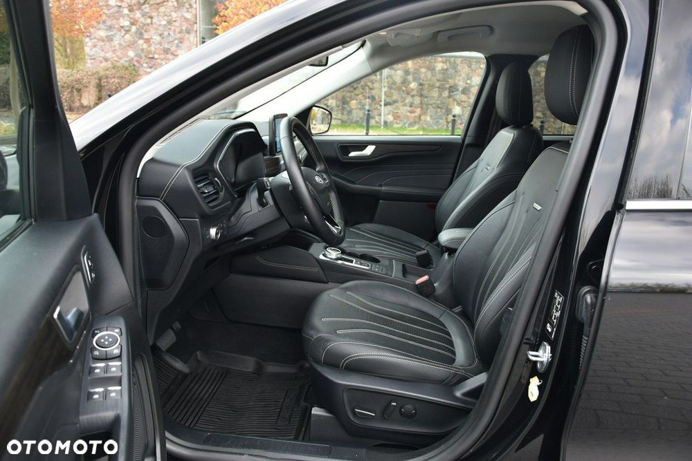 Ford Kuga - 31