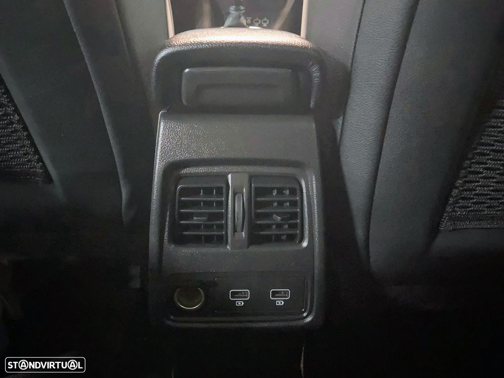 Renault Captur 1.0 TCe Intens - 11