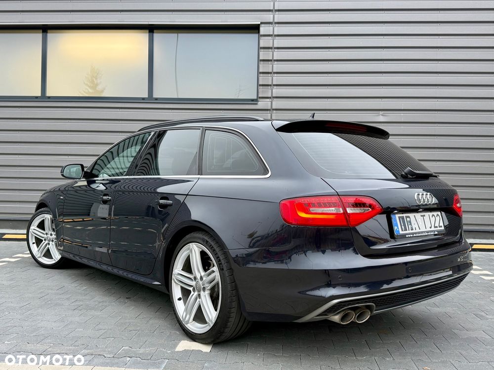 Audi A4 Avant 2014 photo 4