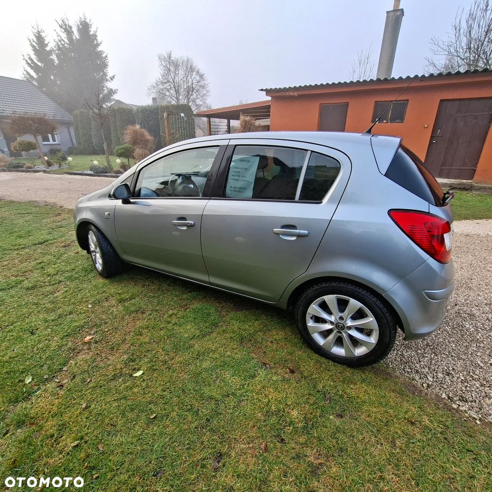 Opel Corsa 1.4 16V Active - 4