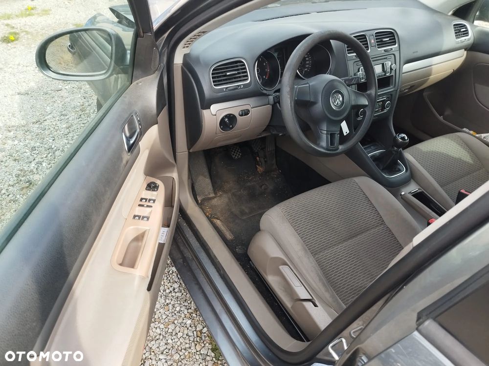 Volkswagen Golf - 16