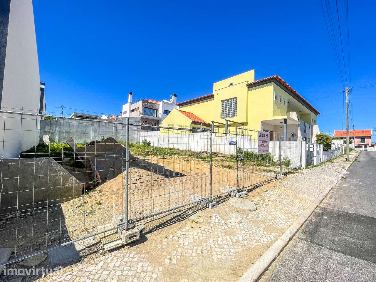 Moradia T4 c/ Garagem e Piscina - Santa Iria de Azóia - Grande imagem: 5/13