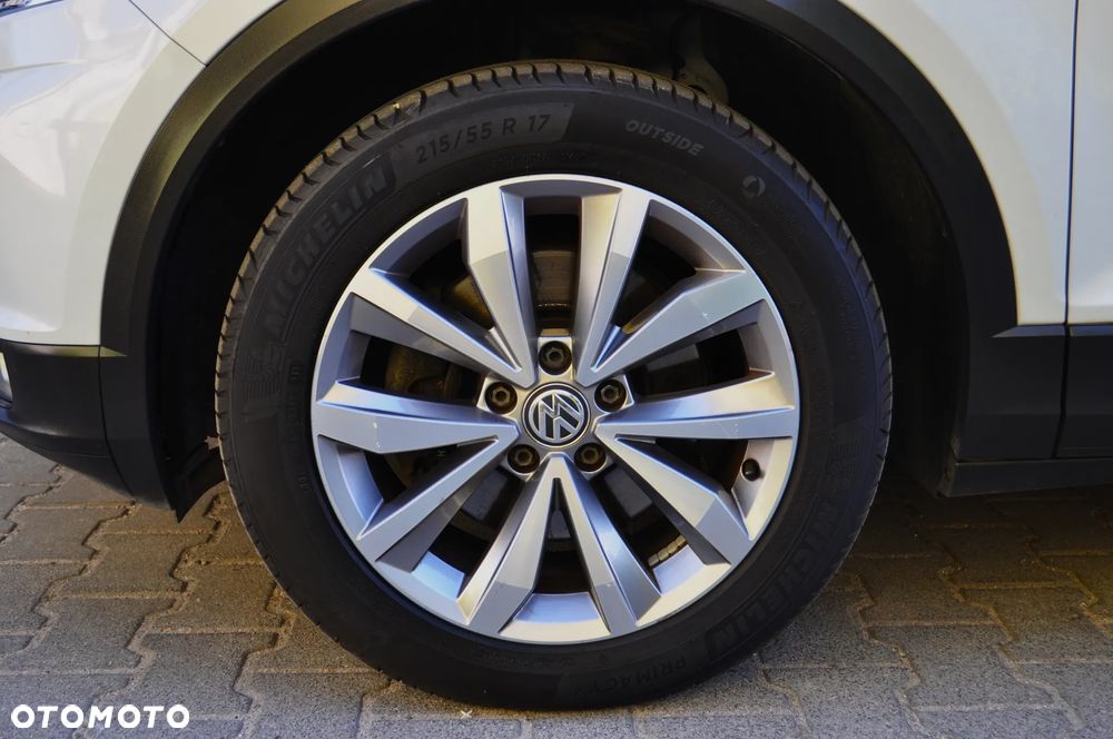 Volkswagen T-Roc 2.0 TDI SCR 4MOTION IQ.DRIVE - 37