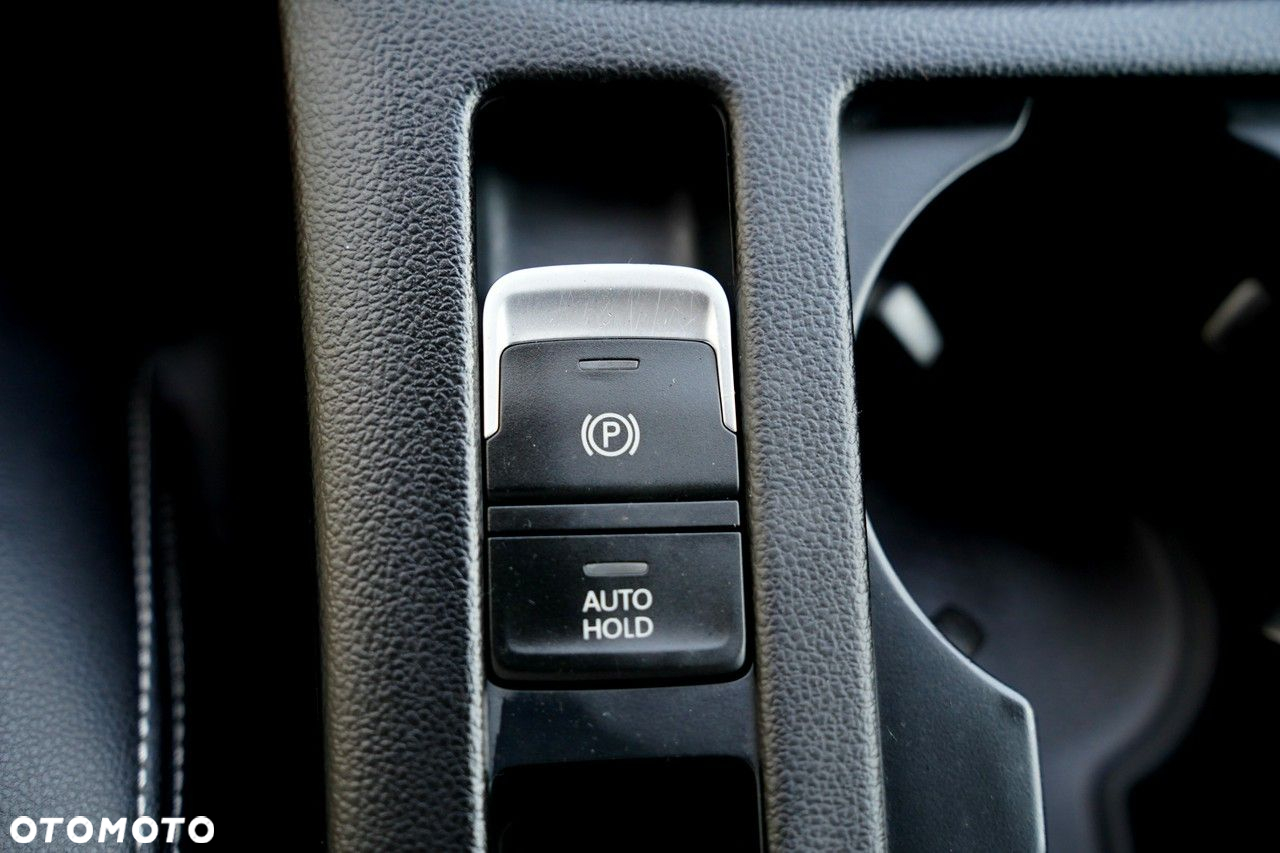Volkswagen Passat - 23