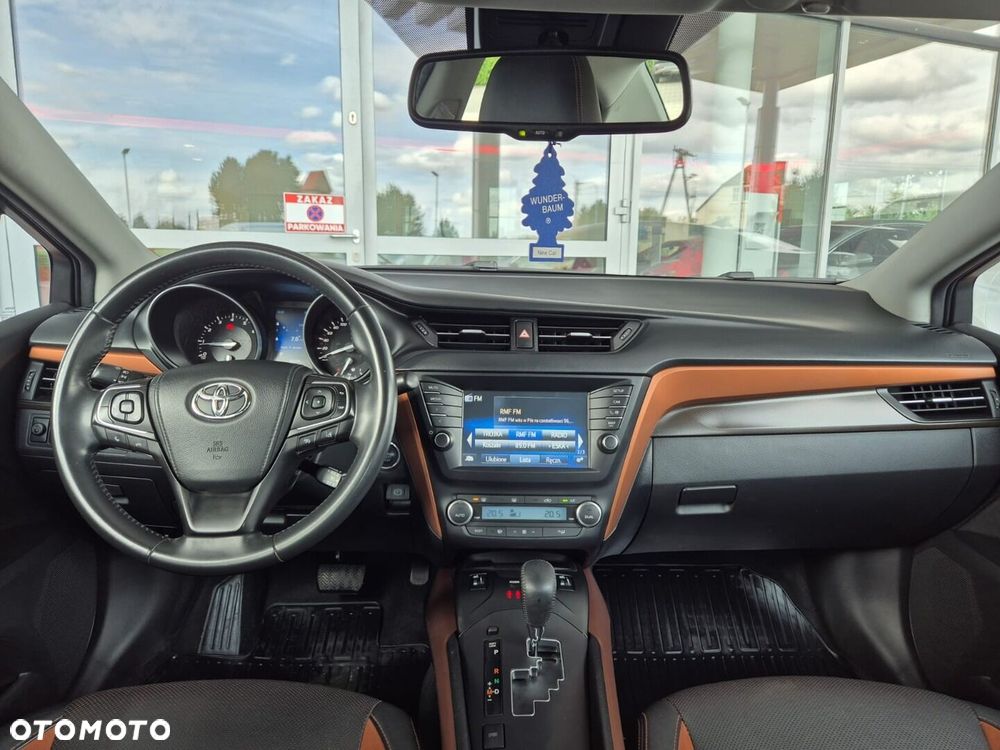Toyota Avensis 1.8 Premium MS - 7