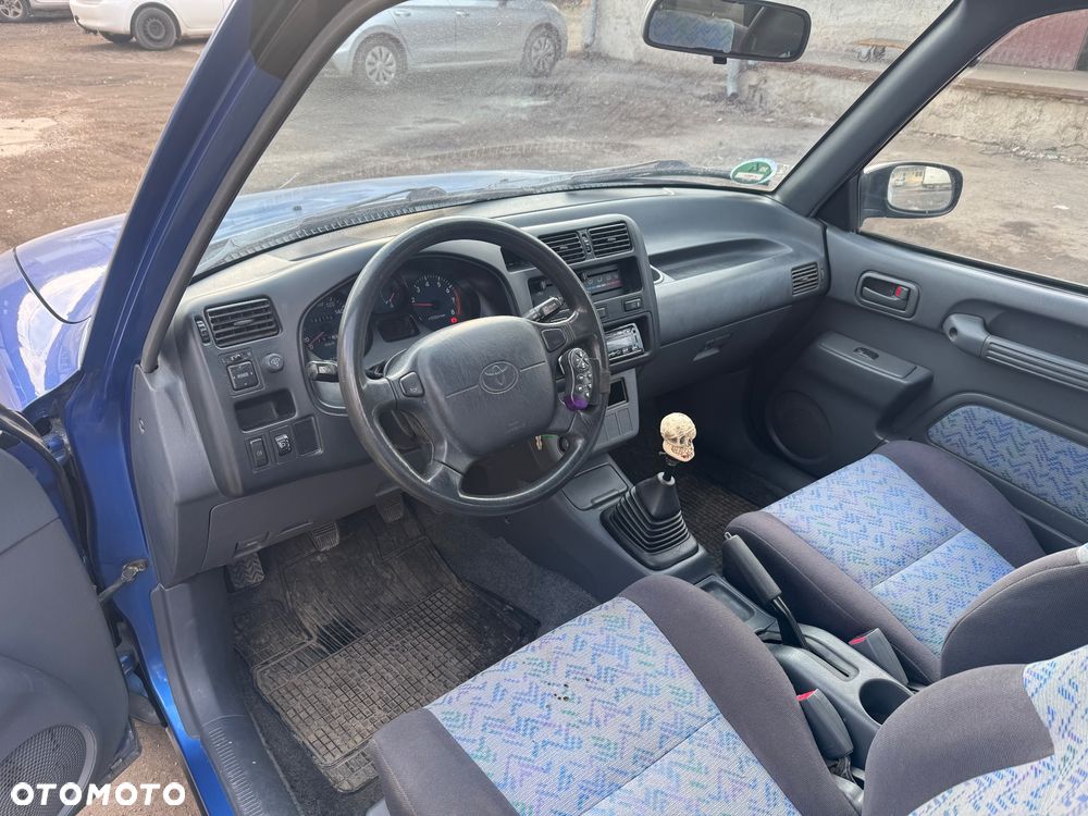 Toyota RAV4 2.0 Fun - 8