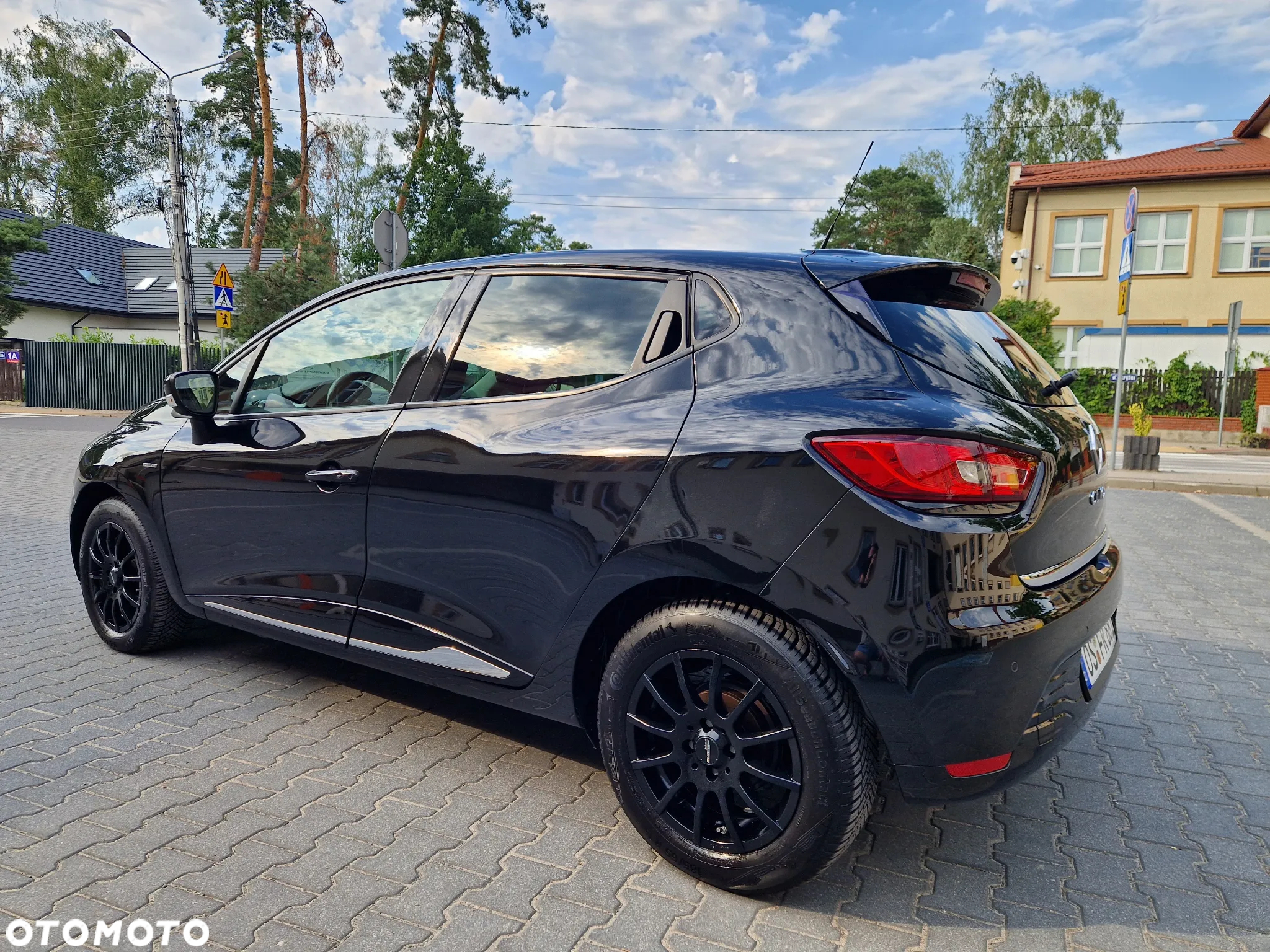 Renault Clio 1.2 16V Limited EU6 - 13