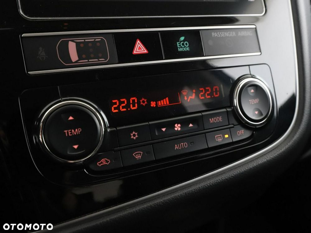 Mitsubishi Outlander 2.4 4WD Top - 26
