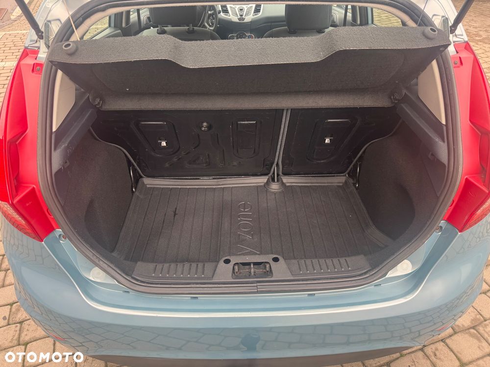 Ford Fiesta 1.25 Celebration - 7