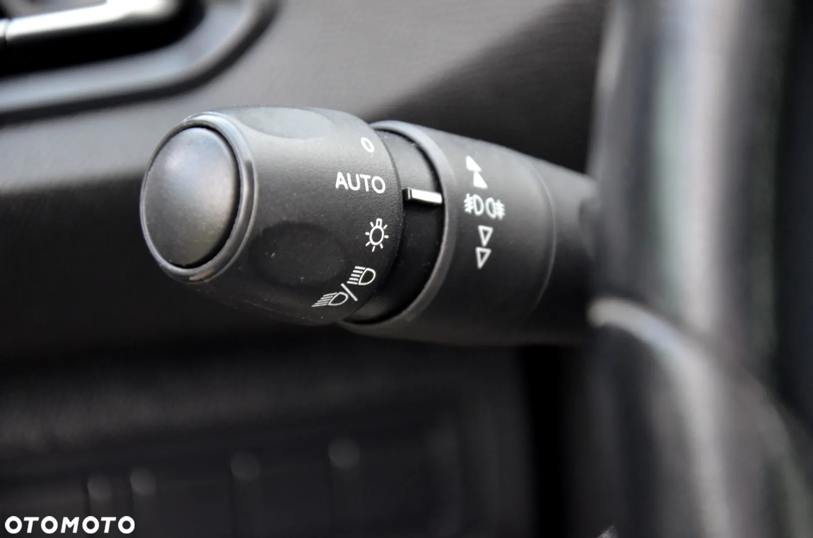 Peugeot 308 BlueHDi FAP 120 EAT6 Stop&Start Active - 27