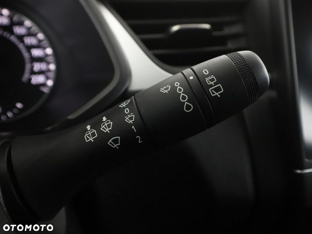 Renault Captur TCe 100 BUSINESS EDITION - 32