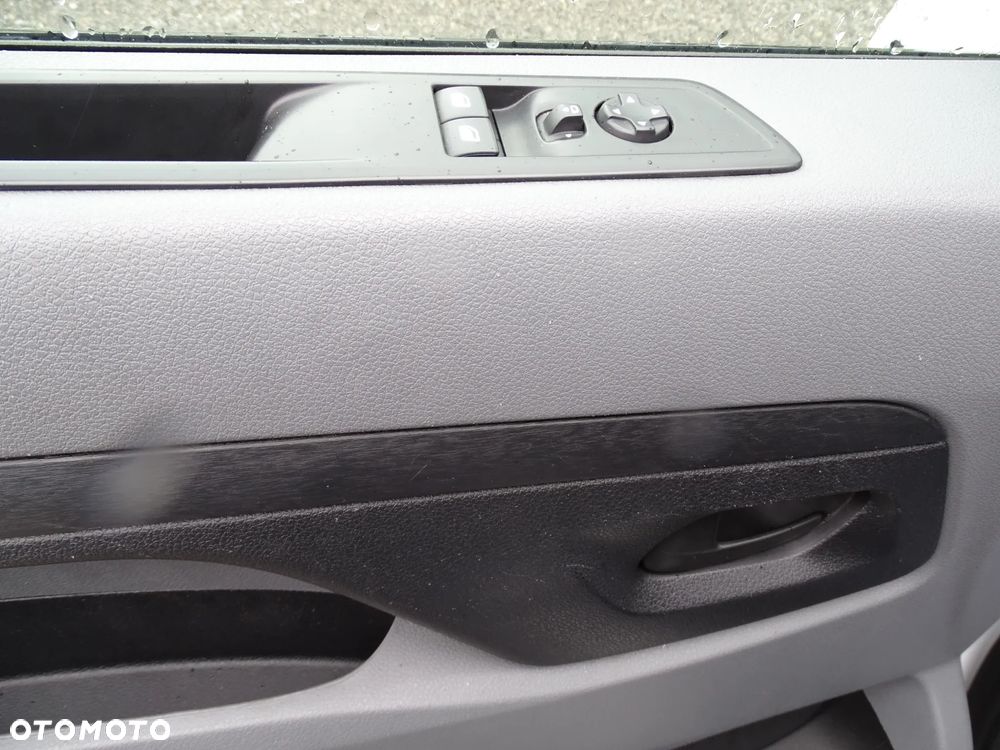 Opel VIVARO LONG - 25