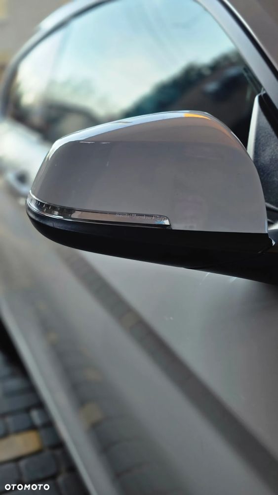 BMW Seria 1 114i - 22
