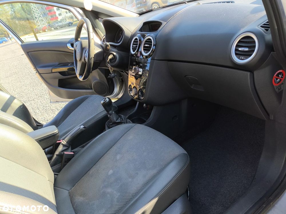Opel Corsa - 18