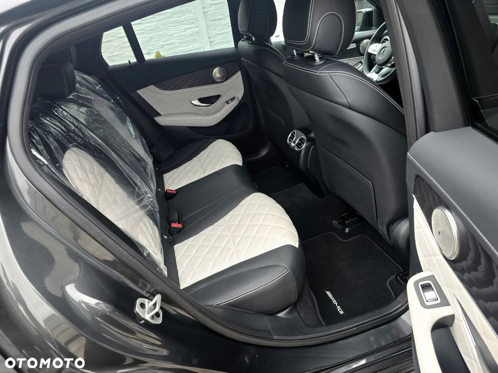 Mercedes-Benz GLC - 23