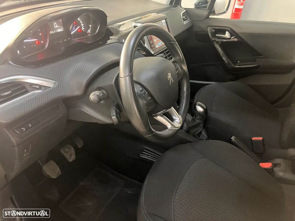 Peugeot 208 1.6 BlueHDi Style - 14