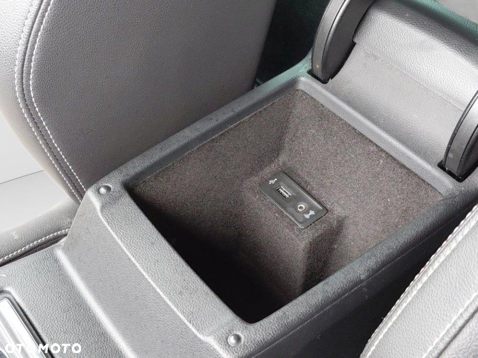 Volkswagen Passat - 35