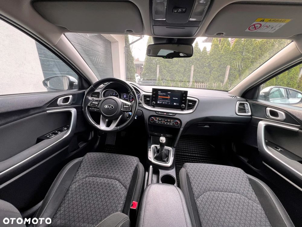 Kia Ceed 1.6 CRDi SCR M - 15