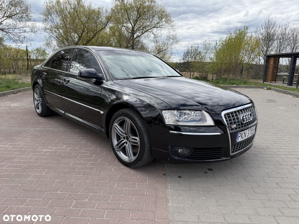 Audi A8 - 1