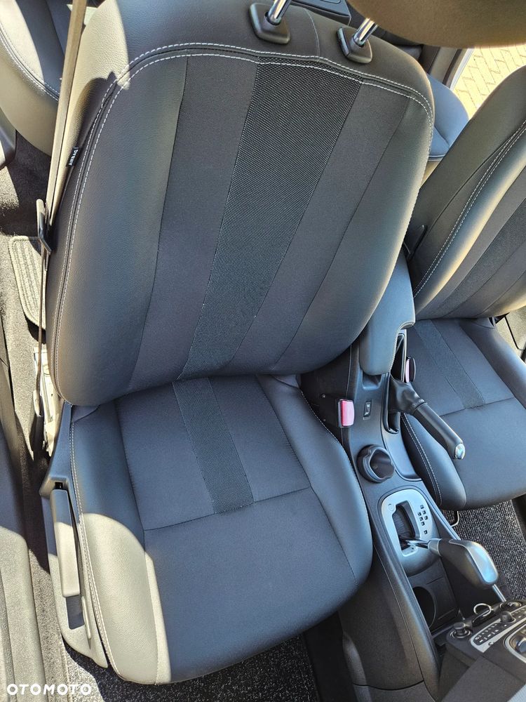 Renault Fluence dCi 110 FAP EDC Sportway - 32