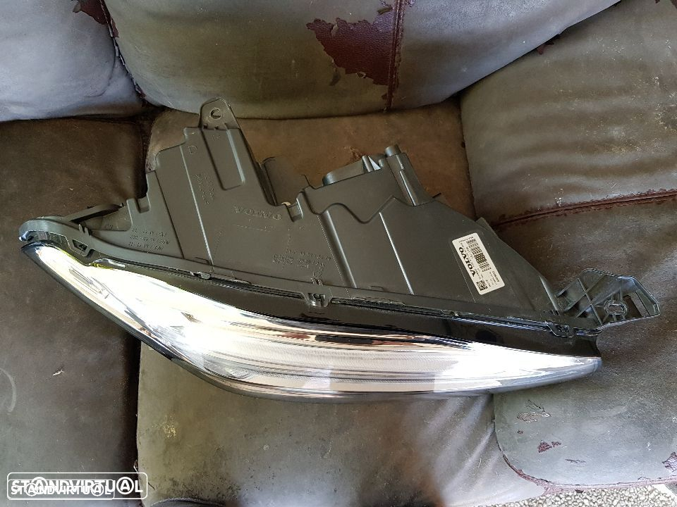 Farol full Led Volvo XC90 lado direito - 5