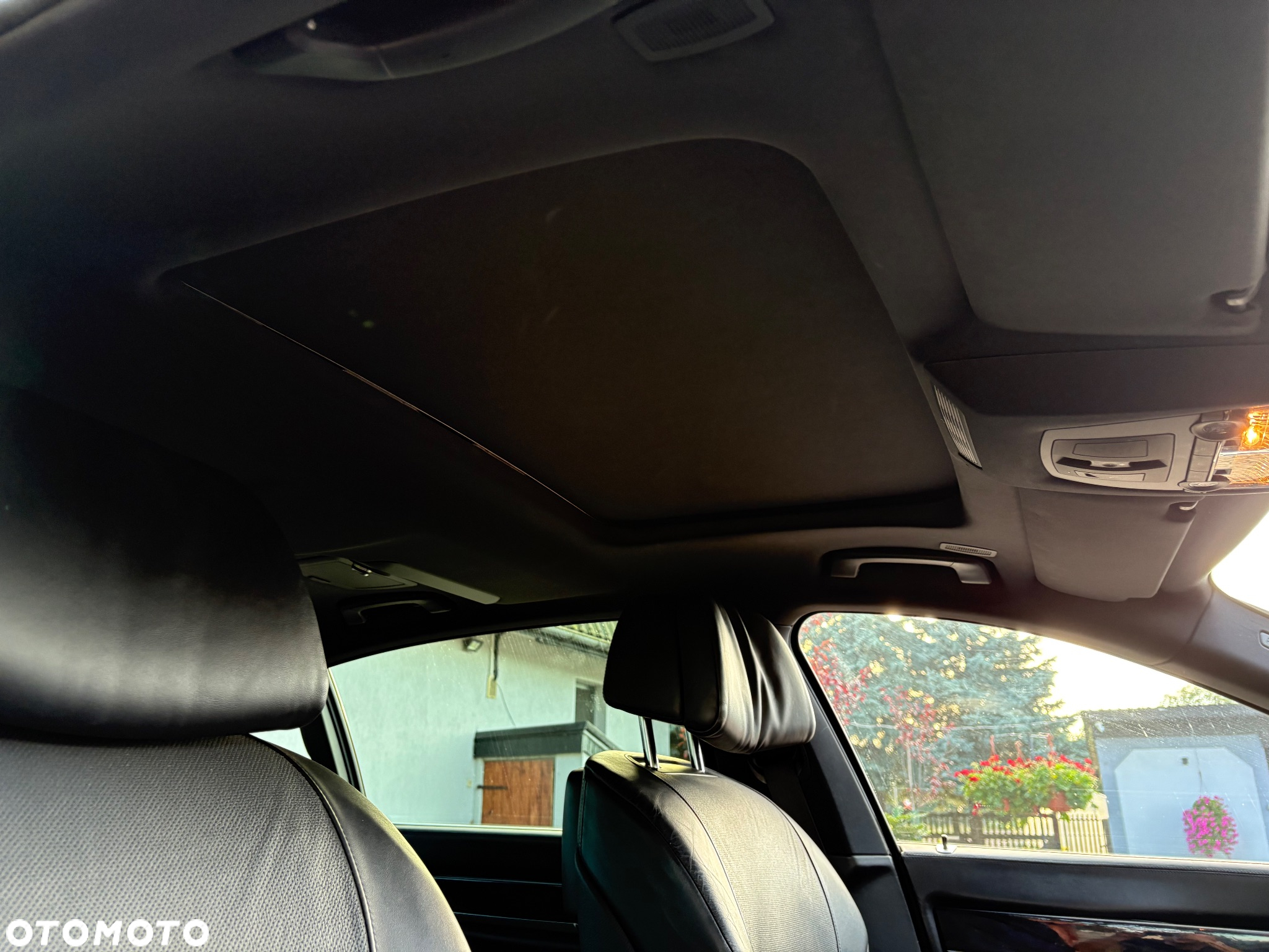 BMW Seria 7 750i L xDrive - 28
