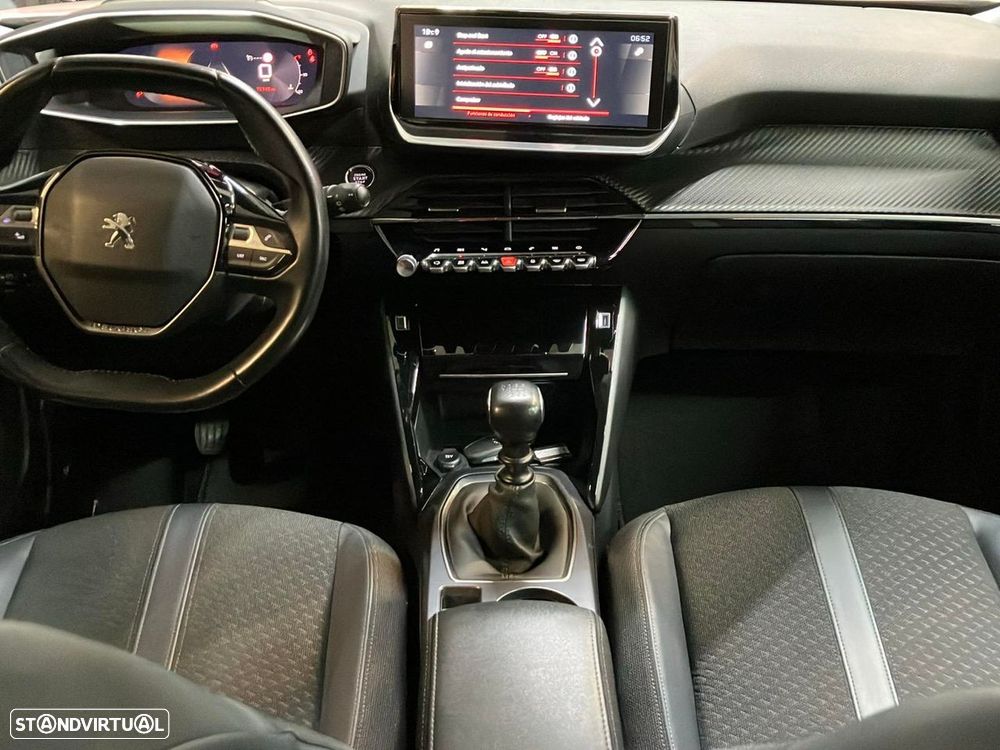 Peugeot 2008 1.2 PureTech Allure - 11