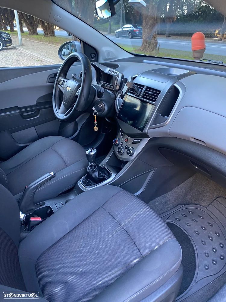 Chevrolet Aveo 1.3 LTZ - 17