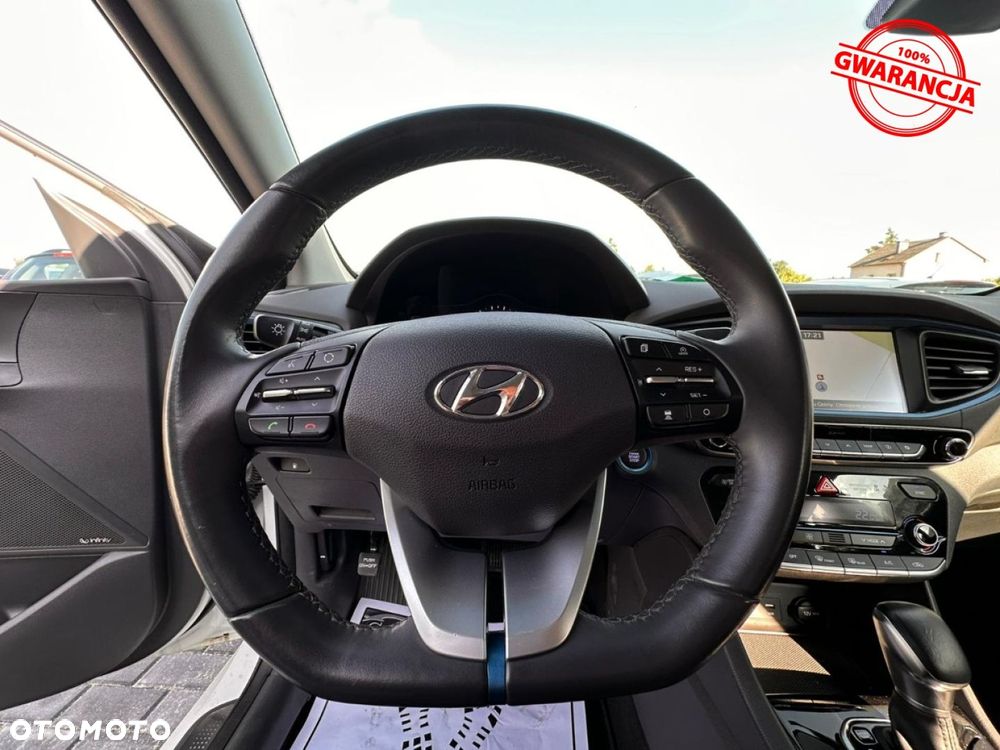 Hyundai IONIQ - 32