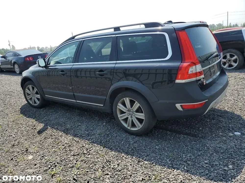 Volvo XC 70 T5 AWD Dynamic Momentum - 2