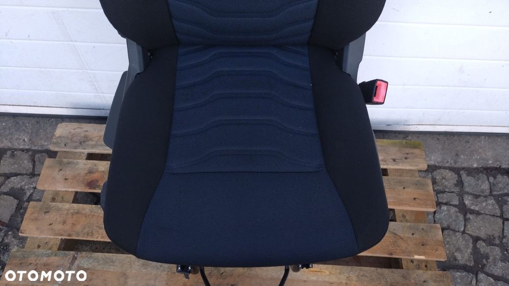 FOTEL PASAŻERA POJEDYNCZY REGULOWANY IVECO DAILY 14- NO 925/316 - 5