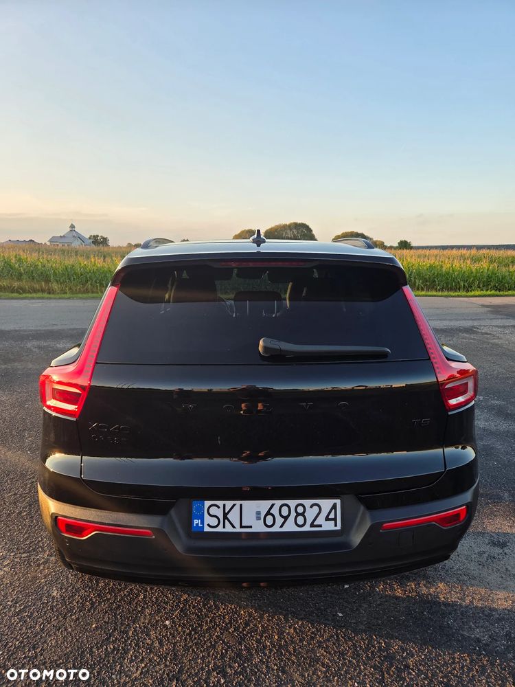 Volvo XC 40 - 5