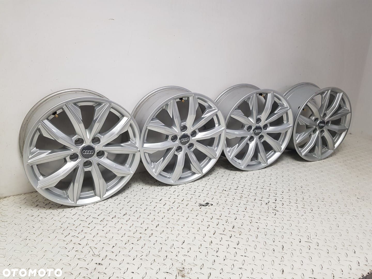 FABRYCZNIE NOWY ORYGINALNY KOMPLET ALUFELGI FELGI ALUMINIOWE AUDI Q5 II 2 A4 A6 17 5x112 ET34  7.0 - 3