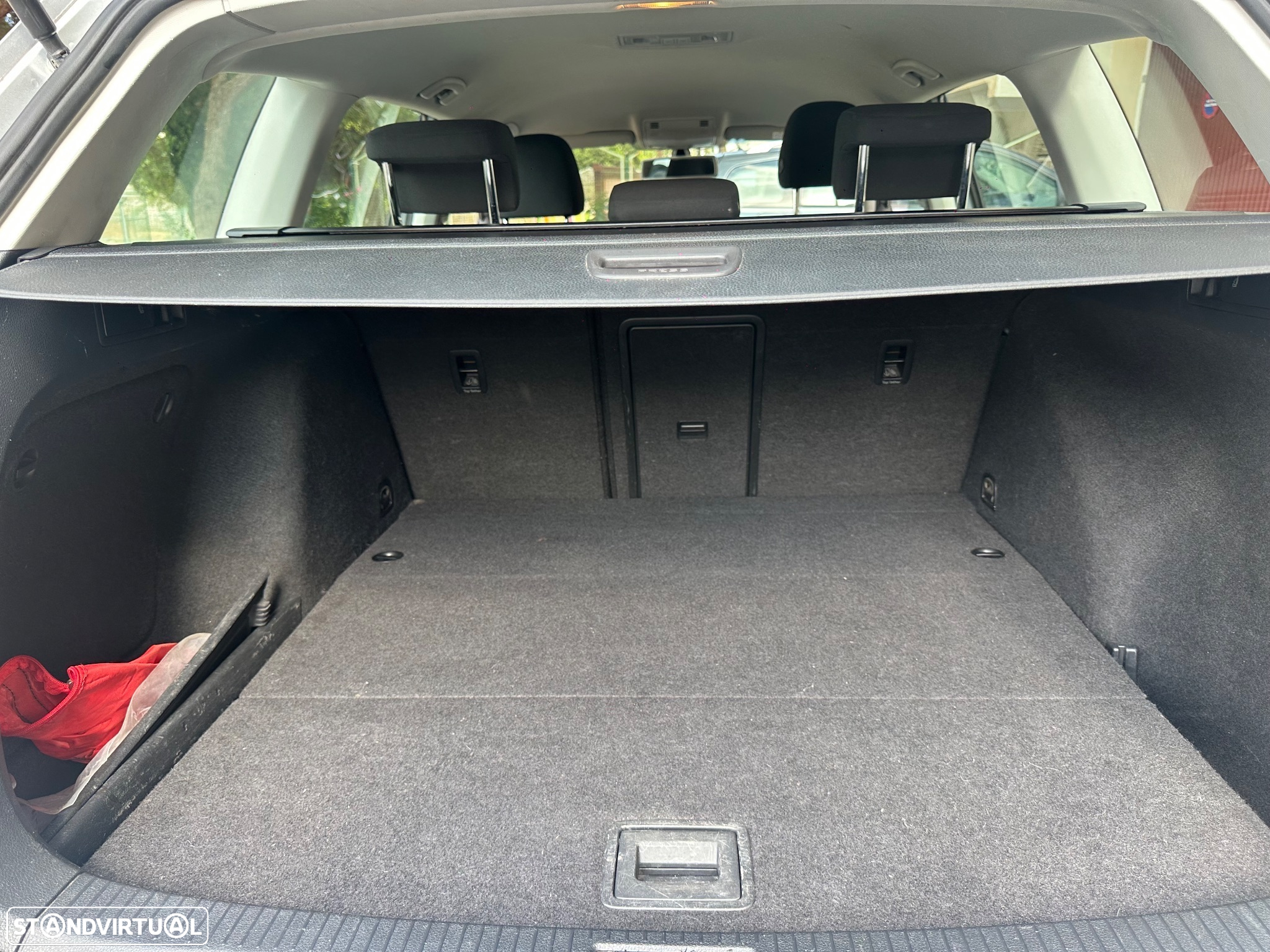VW Golf Variant 1.6 TDi BlueMotion Confortline - 9