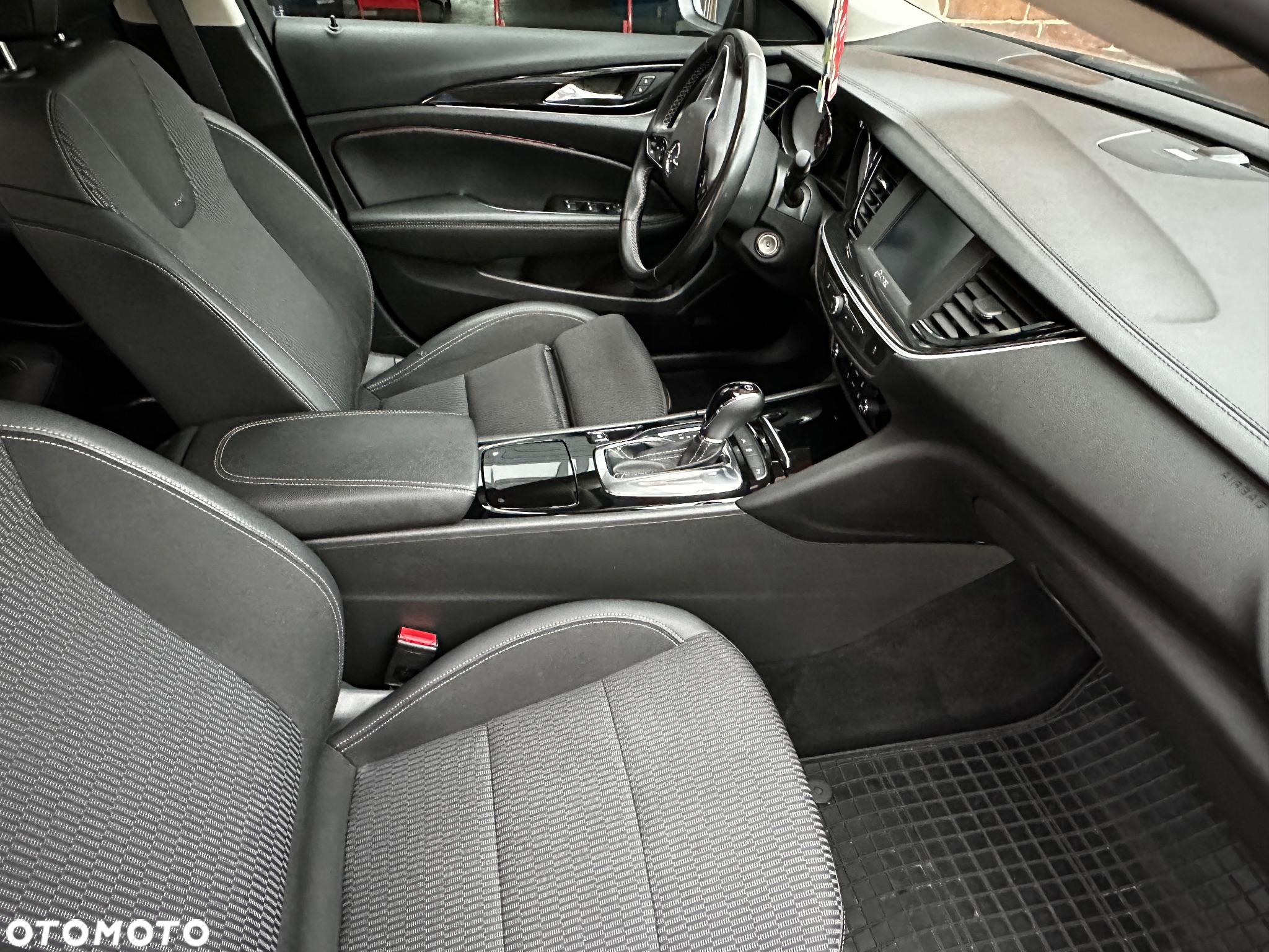 Opel Insignia 1.6 CDTI Innovation S&S - 27