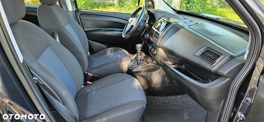 Opel Combo - 19
