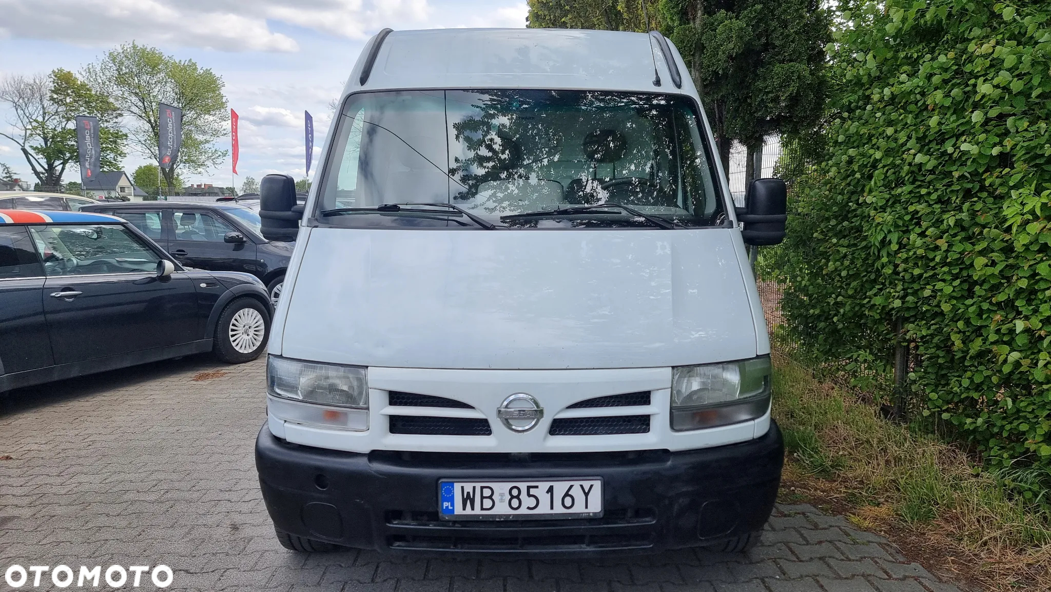 Nissan INTERSTAR - 15