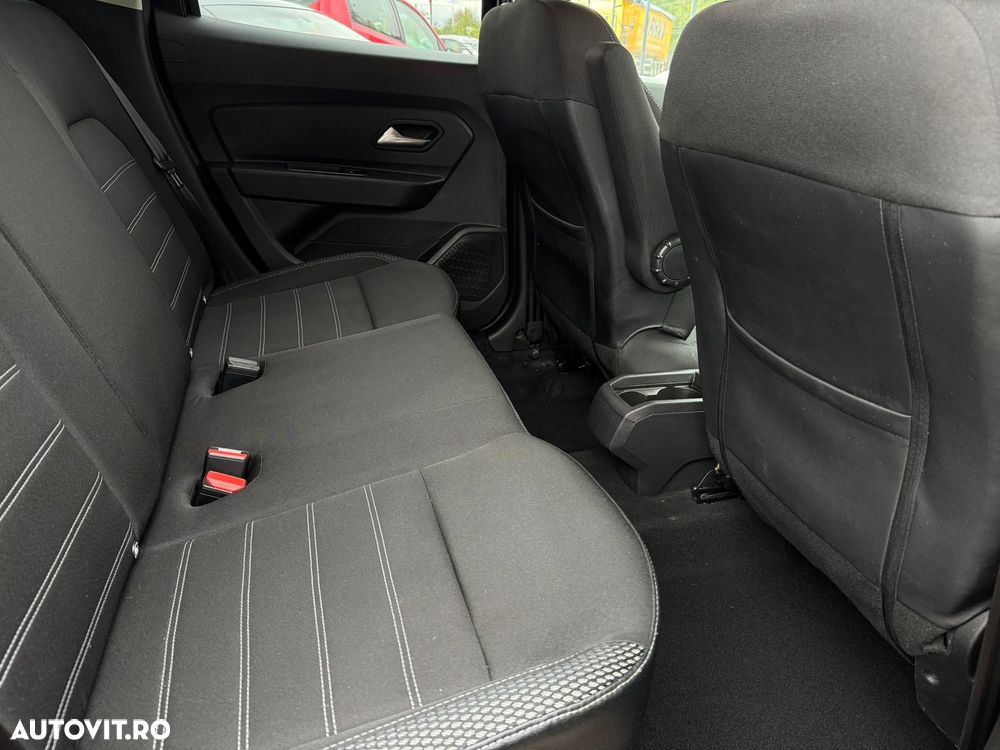 Dacia Duster 1.6 4x2 Laureate - 13