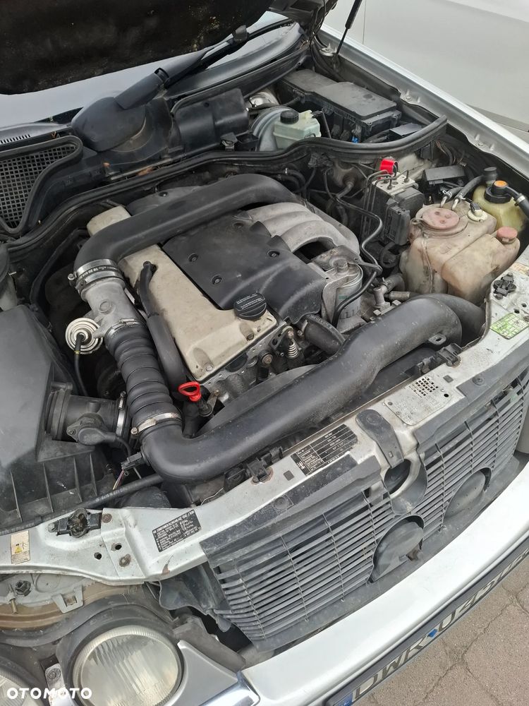 Mercedes-Benz Klasa E - 8