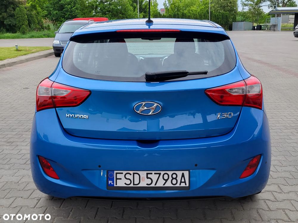 Hyundai i30 1.4 Passion Plus - 9