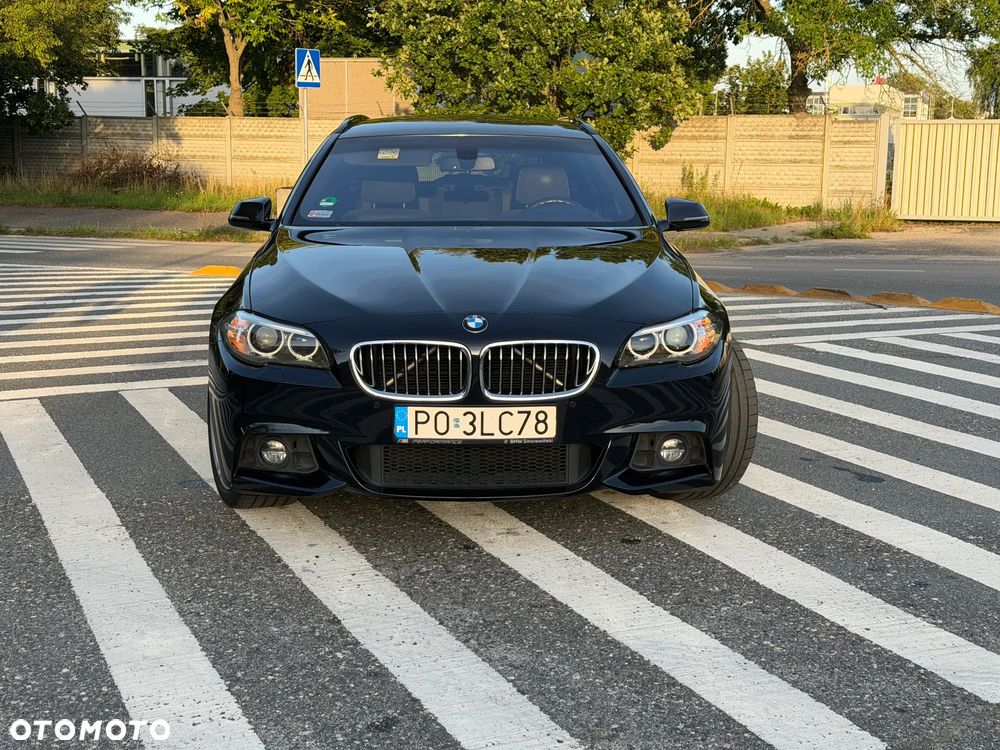 BMW Seria 5 525d xDrive Sport-Aut - 2